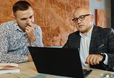 Do każdego zadania podchodzimy indywidualnie | Nie ma dwóch takich samych zadań. Każdy nasz klient otrzymuje dedykowane propozycje.